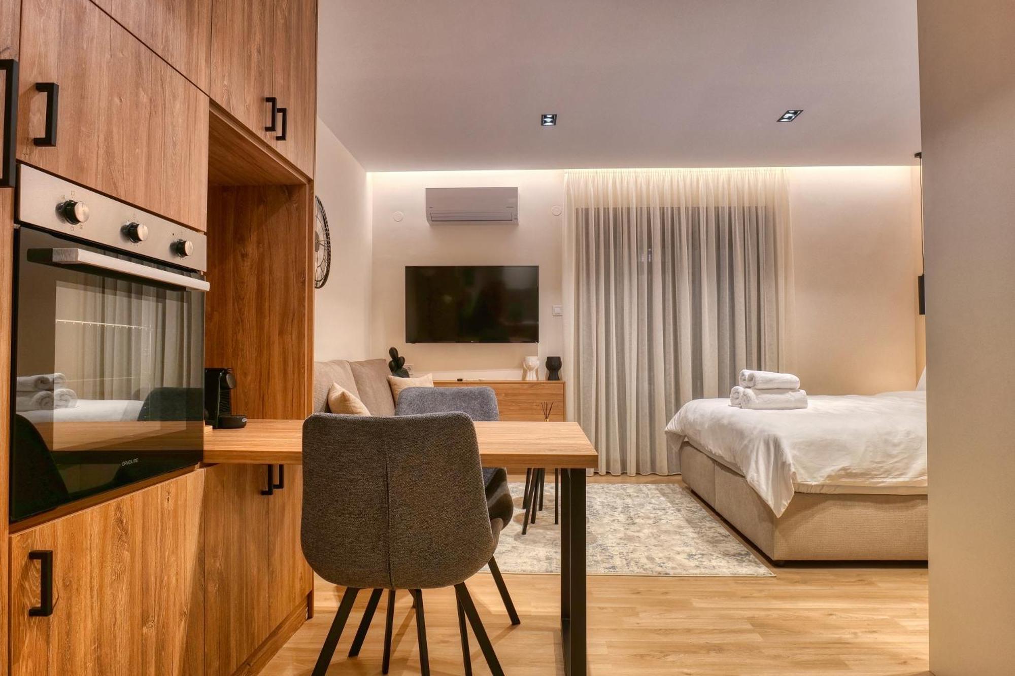 Harmony Center Luxury Apartment Komotini Exterior photo